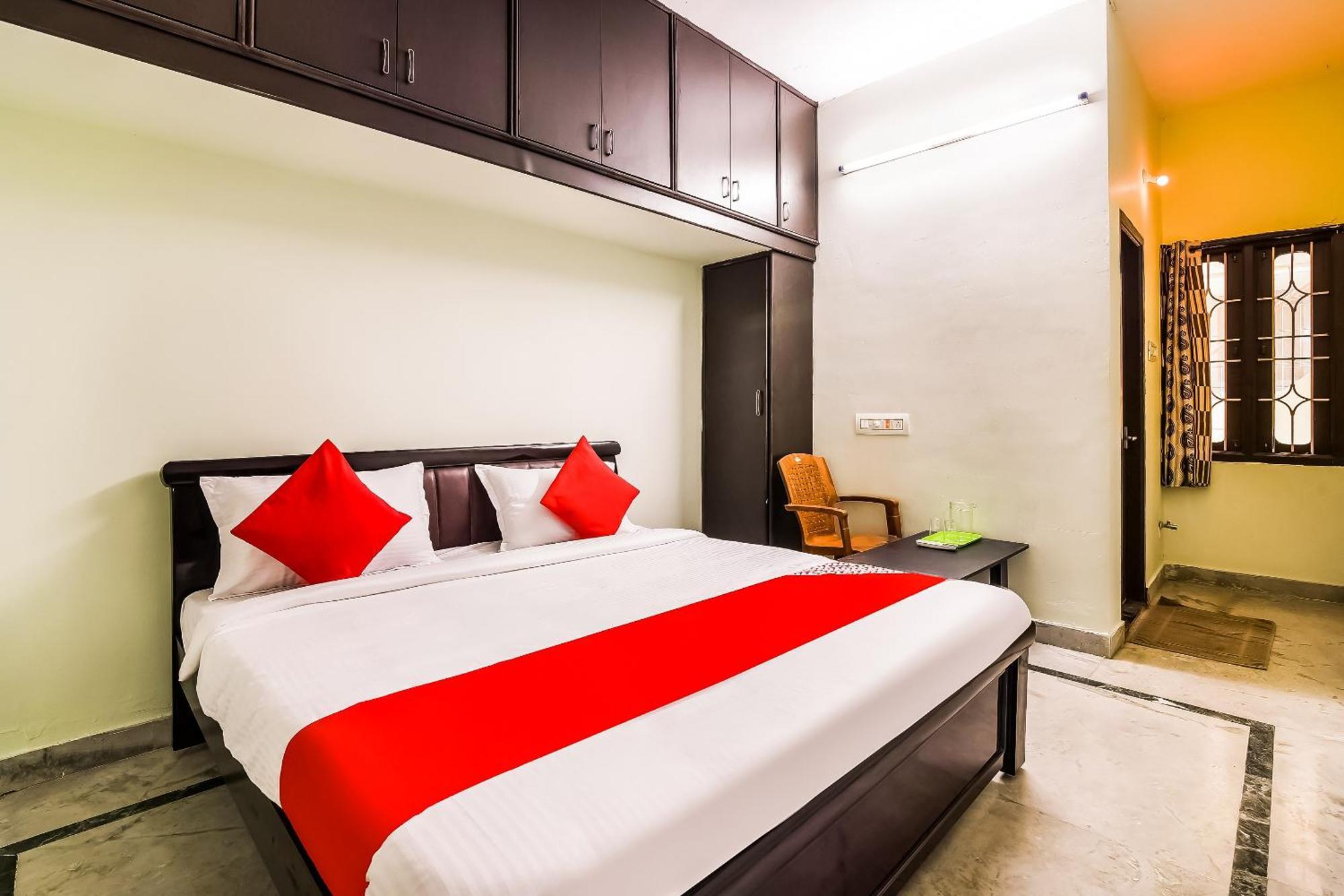 โอโย 42984 กรติกิยา พาร์ควิว เรซิเดนซี Hotel Chittoor ภายนอก รูปภาพ