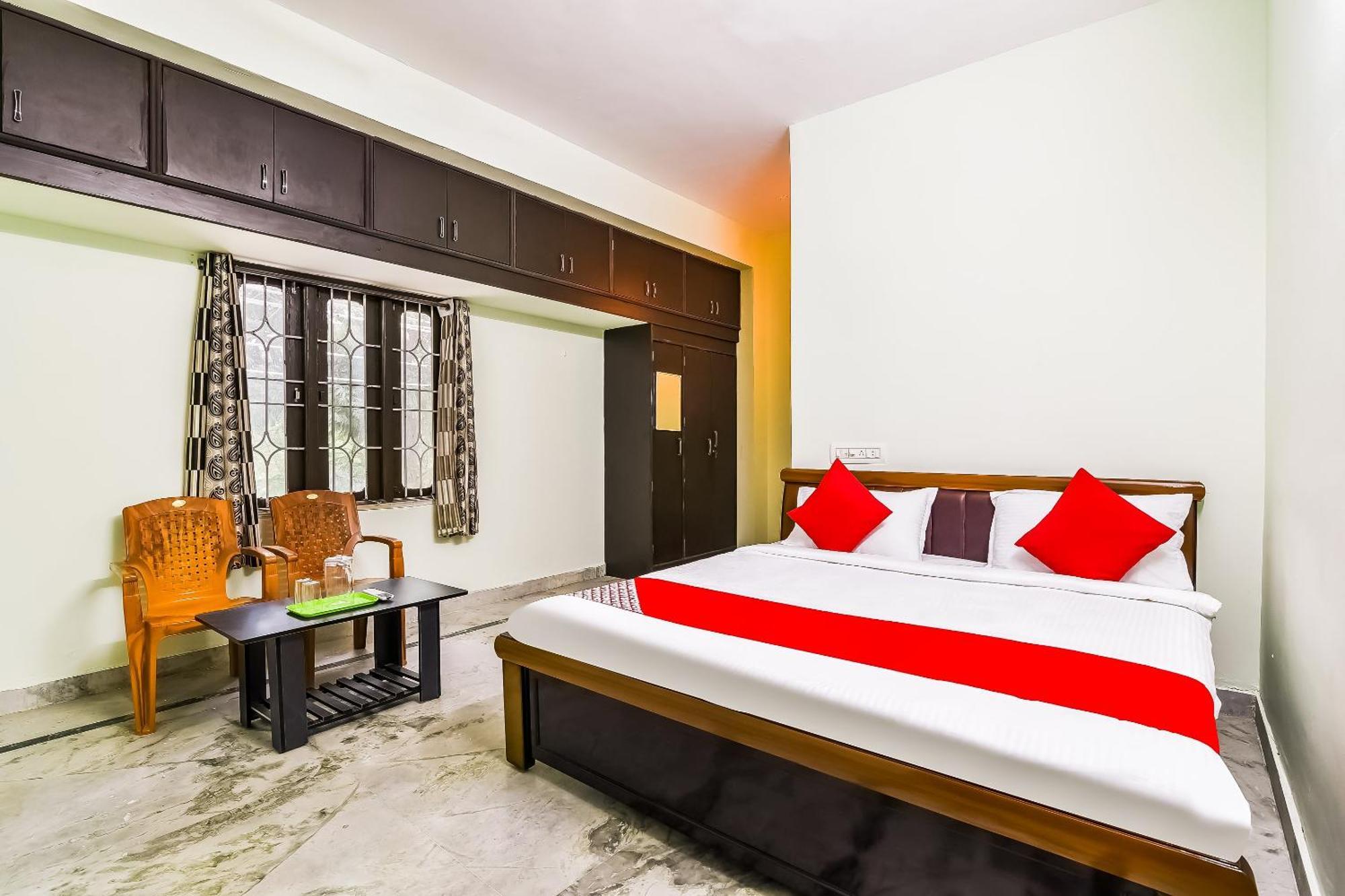 โอโย 42984 กรติกิยา พาร์ควิว เรซิเดนซี Hotel Chittoor ภายนอก รูปภาพ