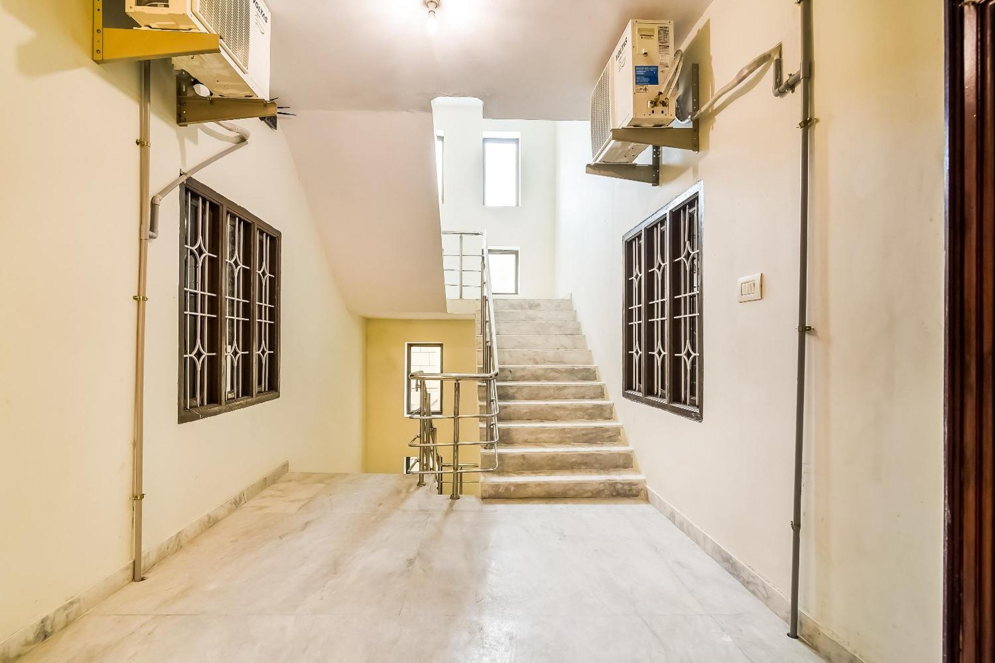โอโย 42984 กรติกิยา พาร์ควิว เรซิเดนซี Hotel Chittoor ภายนอก รูปภาพ