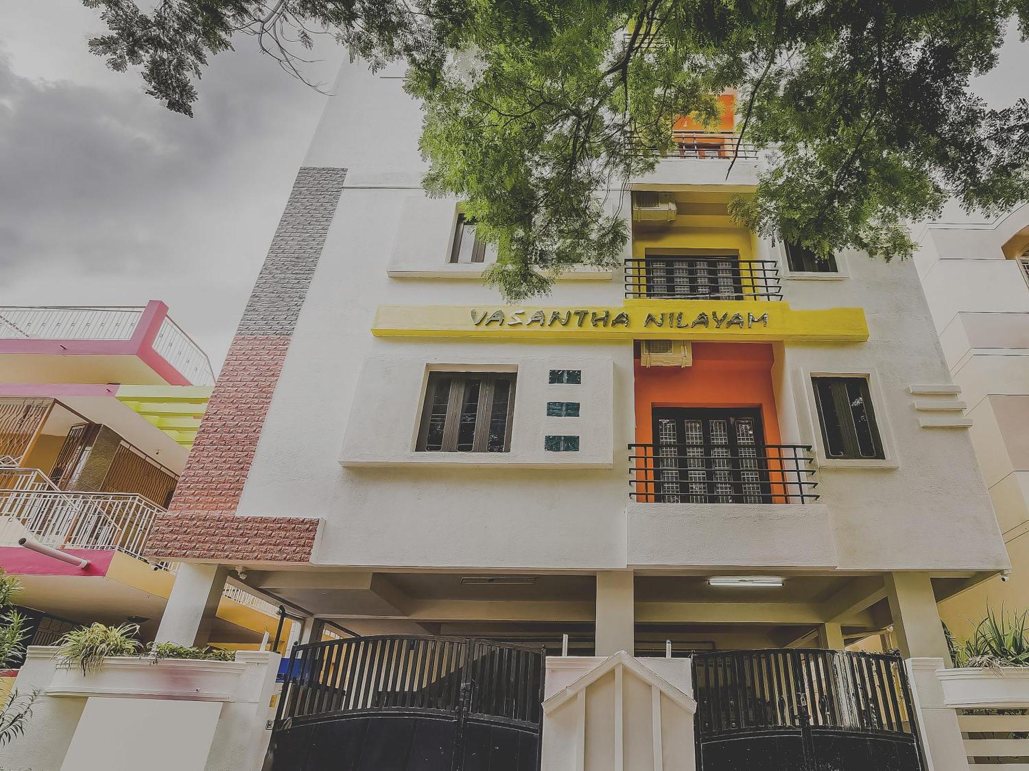 โอโย 42984 กรติกิยา พาร์ควิว เรซิเดนซี Hotel Chittoor ภายนอก รูปภาพ